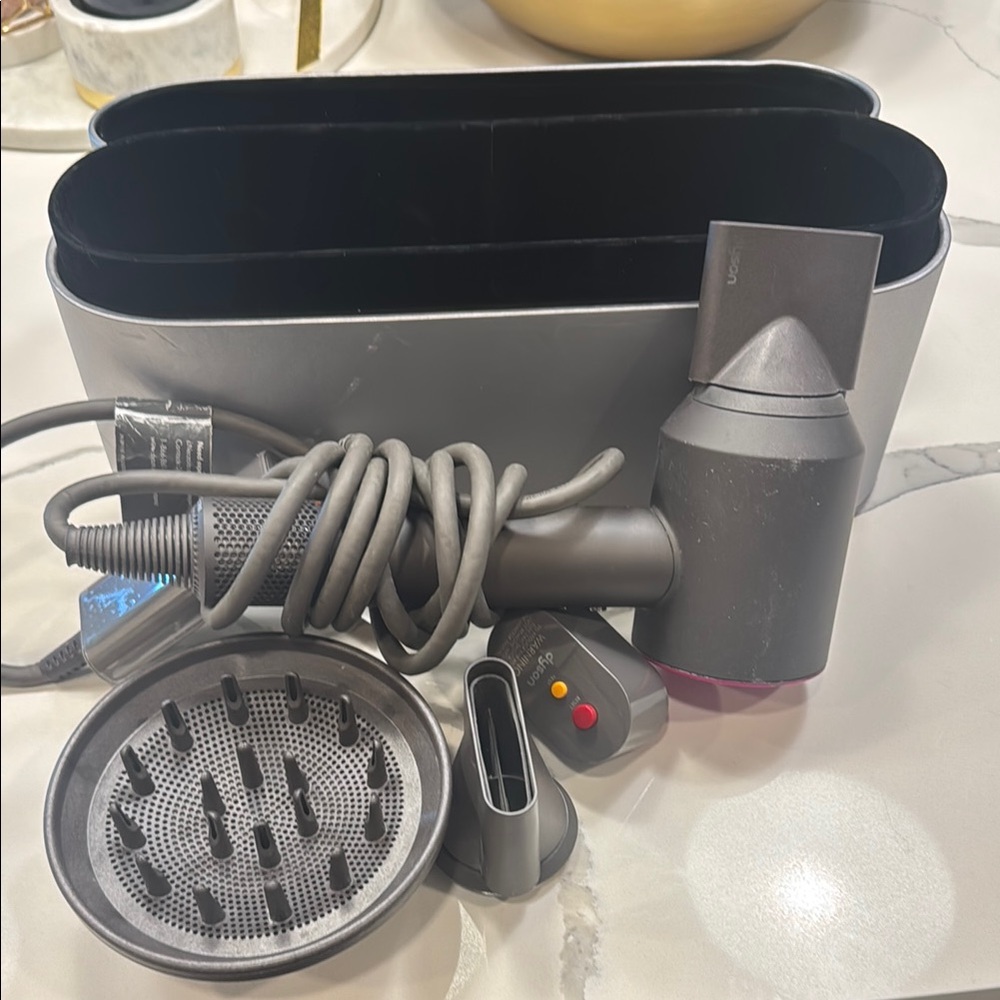 Dyson Supersonic Hair Dryer in Gray and Pink